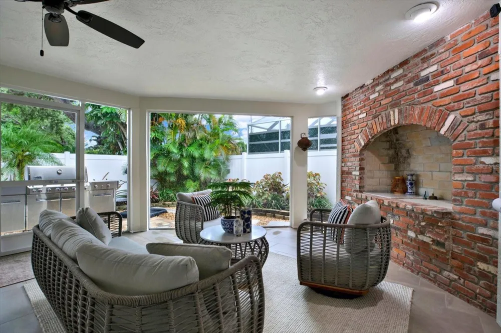 1040 PALM DRIVE Belleair Beach, FL 33786