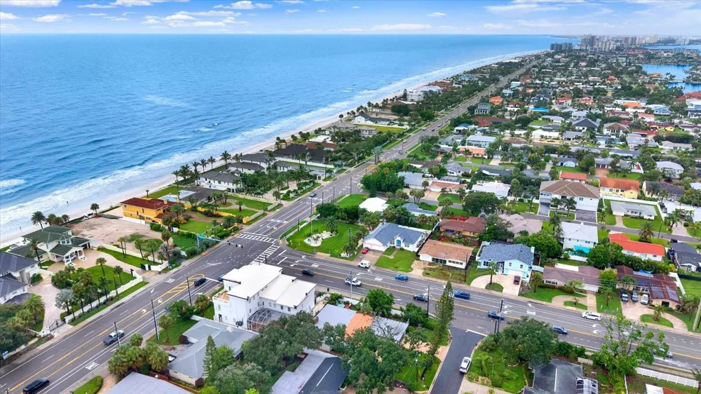 1040 PALM DRIVE Belleair Beach, FL 33786