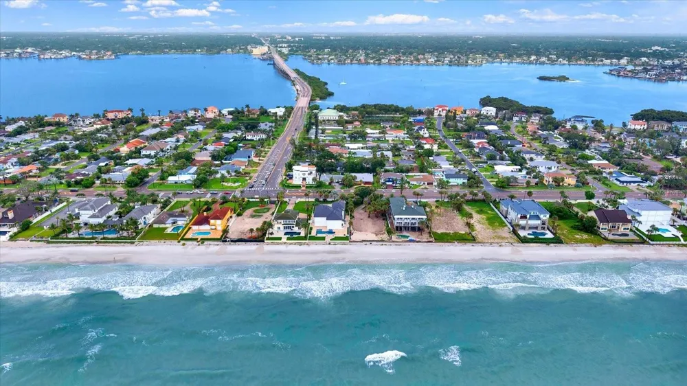 1040 PALM DRIVE Belleair Beach, FL 33786