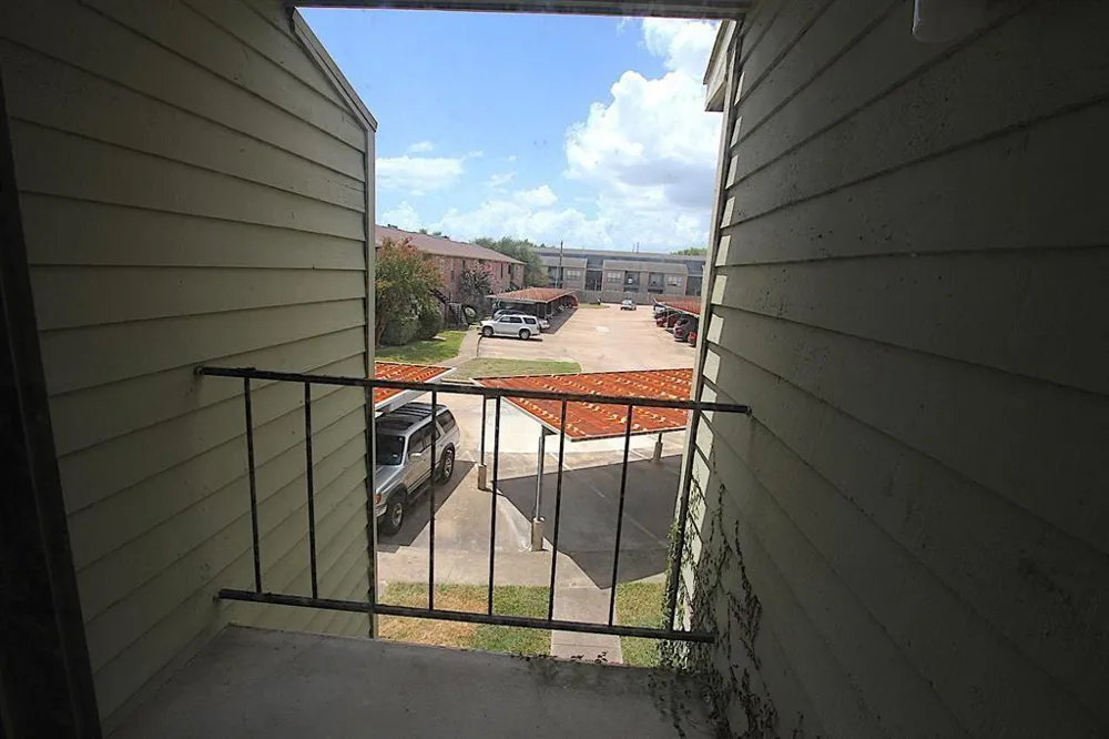 18800 Egret Bay Boulevard #711 Webster, TX 77058