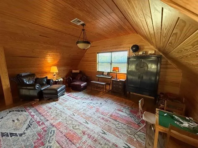 7096 Jim Burns Road Silsbee, TX 77656