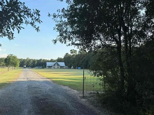 7096 Jim Burns Road Silsbee, TX 77656