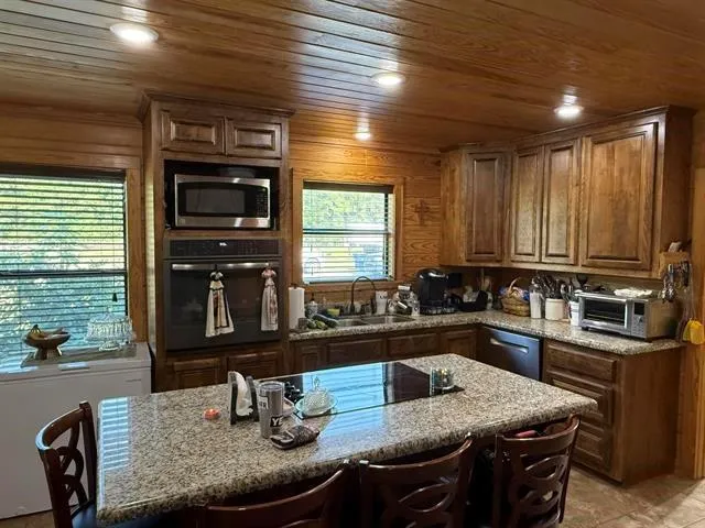 7096 Jim Burns Road Silsbee, TX 77656
