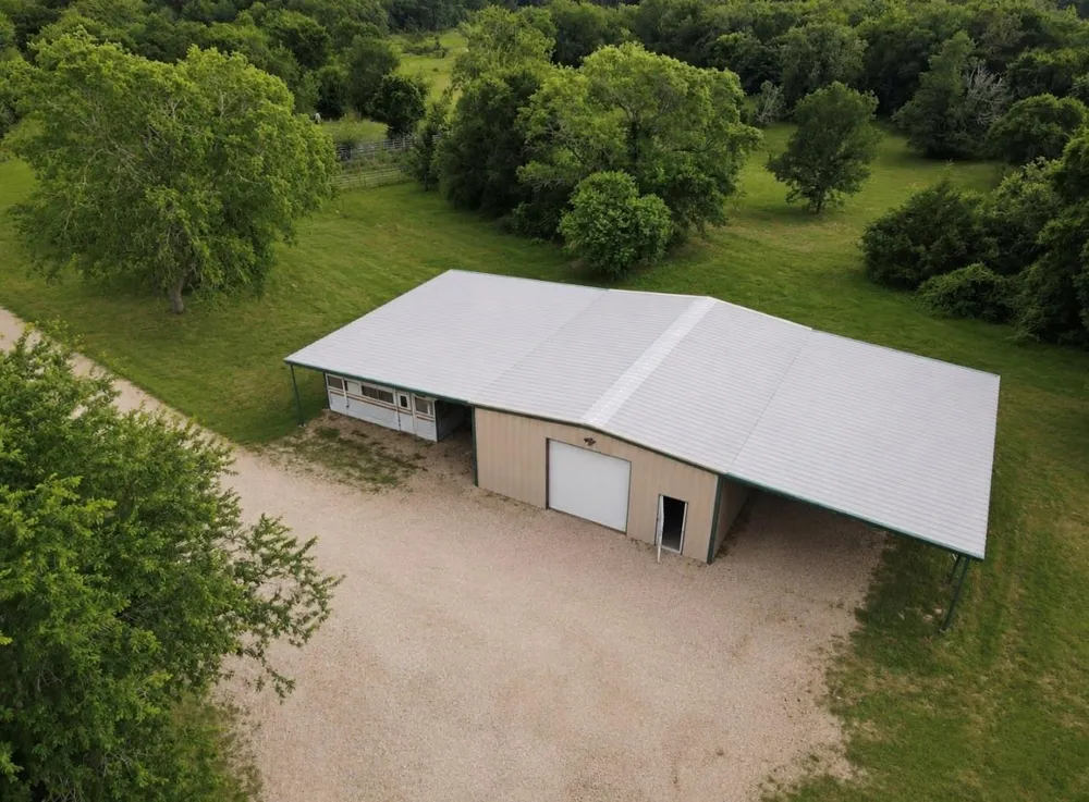 19046 County Road 124 Bedias, TX 77831