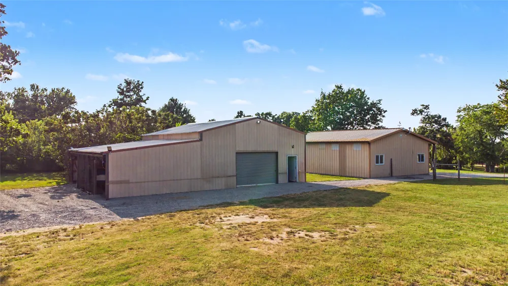 18856 E Oak Ridge Drive Claremore, OK 74017