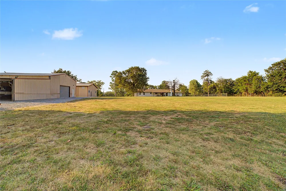18856 E Oak Ridge Drive Claremore, OK 74017