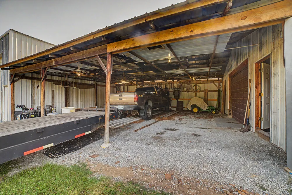 18856 E Oak Ridge Drive Claremore, OK 74017