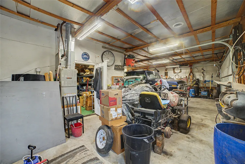 18856 E Oak Ridge Drive Claremore, OK 74017