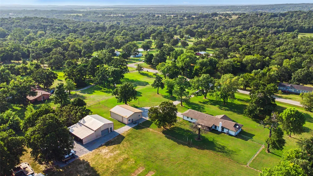 18856 E Oak Ridge Drive Claremore, OK 74017