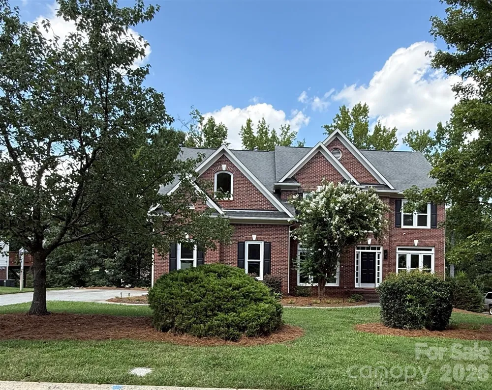2421 Arden Gate Lane Charlotte, NC 28262