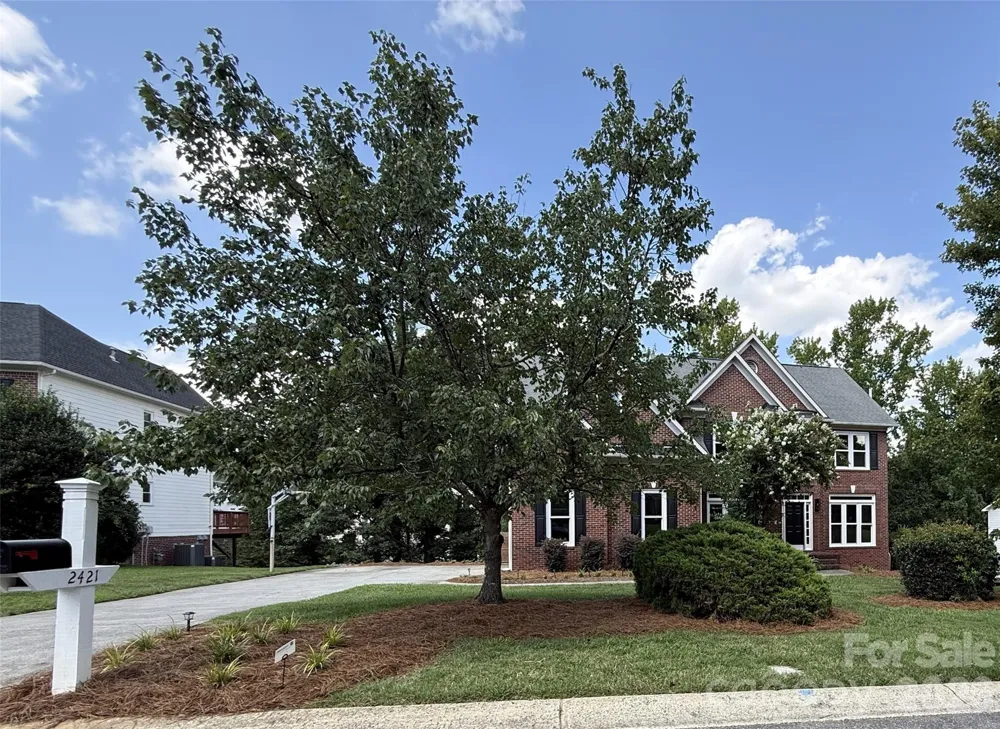 2421 Arden Gate Lane Charlotte, NC 28262