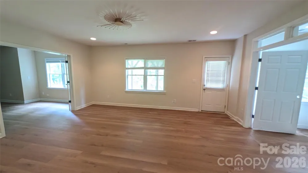 2421 Arden Gate Lane Charlotte, NC 28262