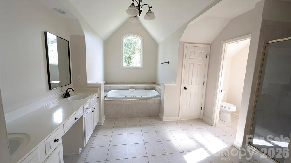 2421 Arden Gate Lane Charlotte, NC 28262