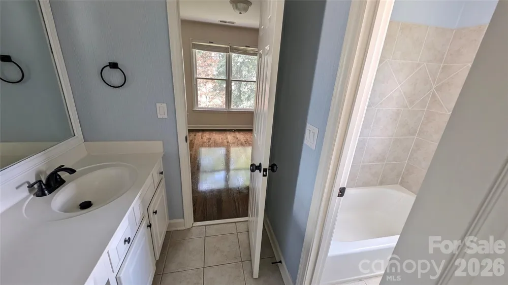 2421 Arden Gate Lane Charlotte, NC 28262