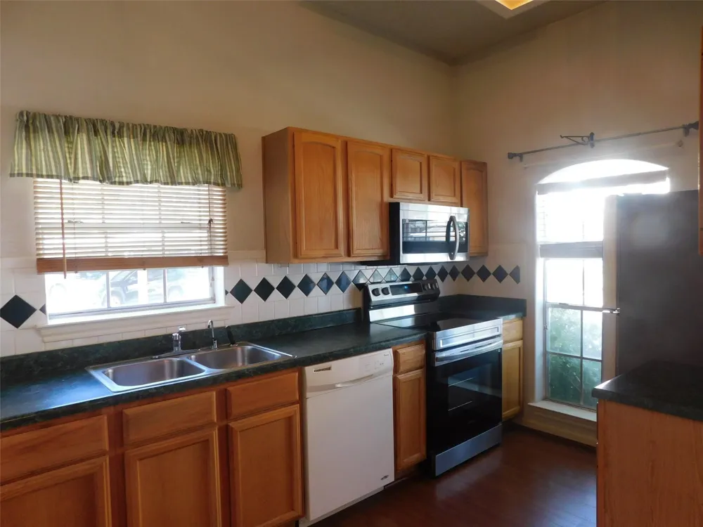2710 Grants Lake Blvd #G3 Sugar Land, TX 77479