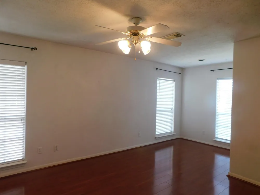2710 Grants Lake Blvd #G3 Sugar Land, TX 77479