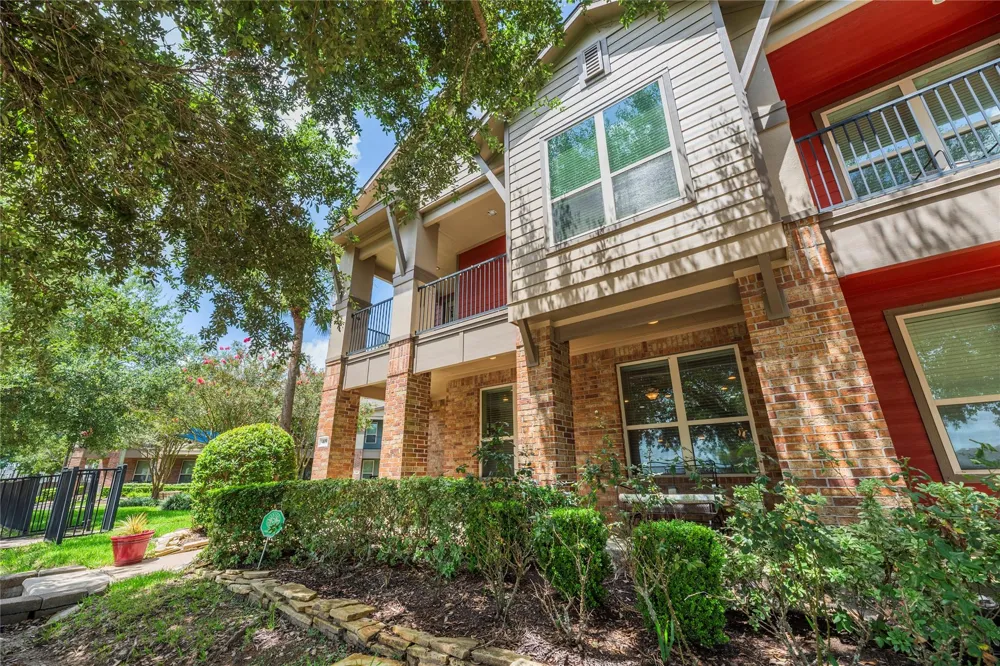 403 Marina View Drive Webster, TX 77598