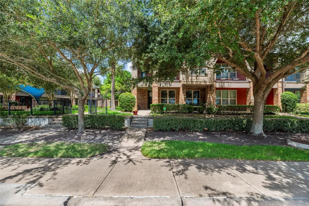 403 Marina View Drive Webster, TX 77598