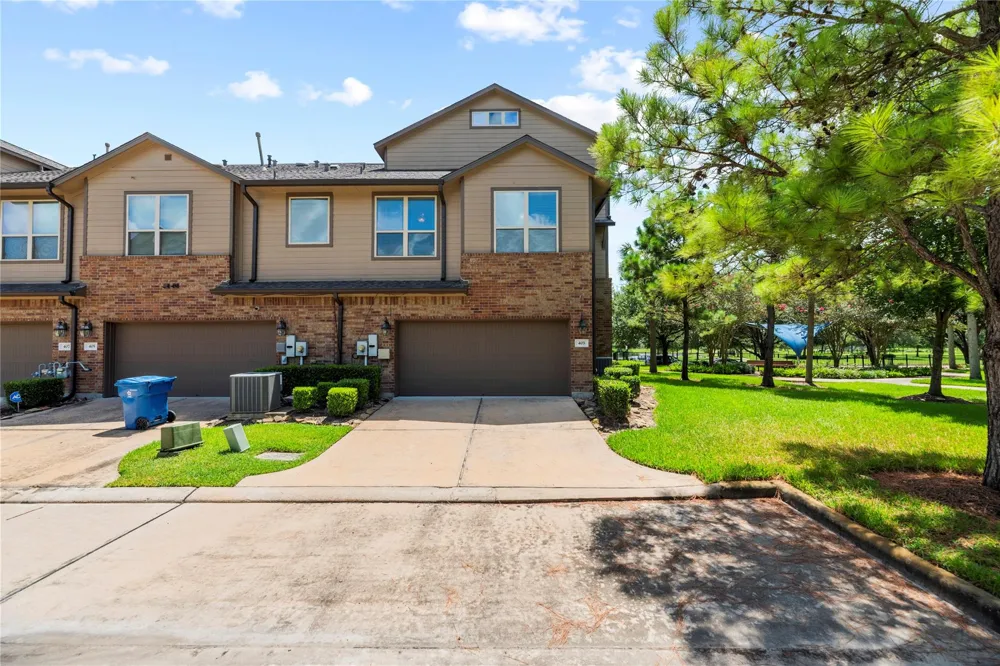 403 Marina View Drive Webster, TX 77598