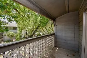 7200 Clarewood Drive #209