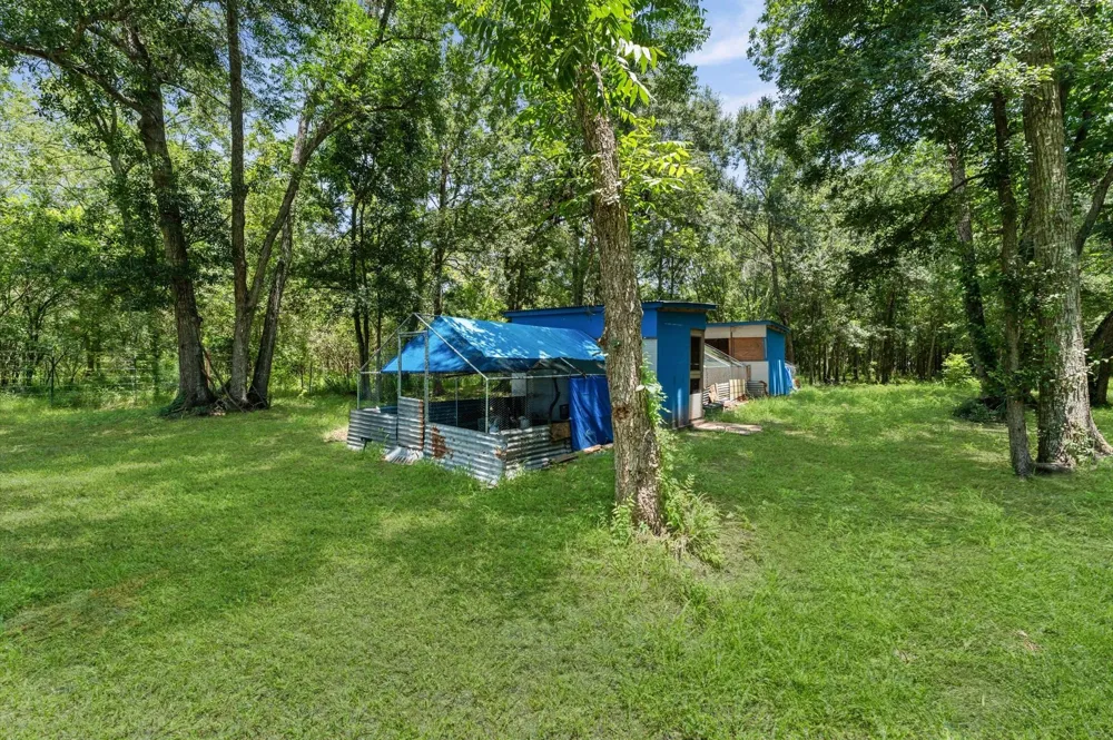 6219 Davis Rd Wharton, TX 77488