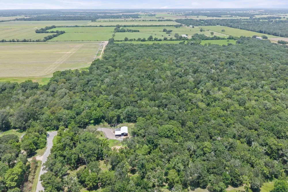 6219 Davis Rd Wharton, TX 77488