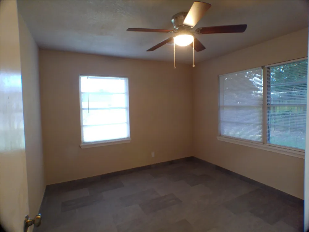 601 Fresa Road Pasadena, TX 77502