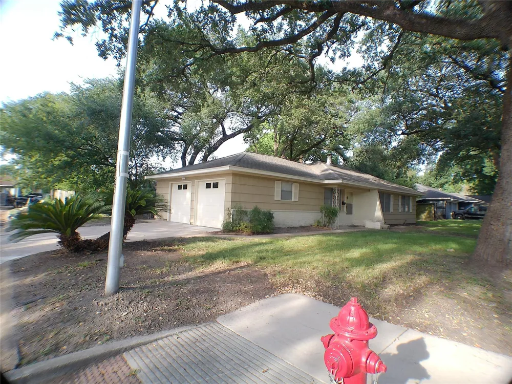 601 Fresa Road Pasadena, TX 77502