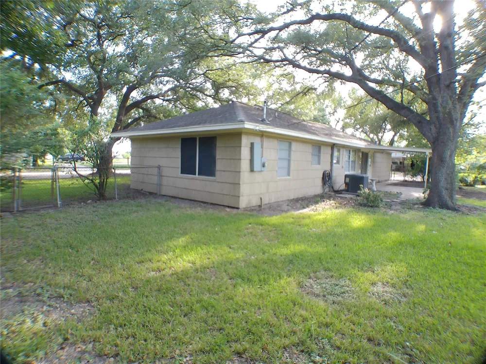 601 Fresa Road Pasadena, TX 77502