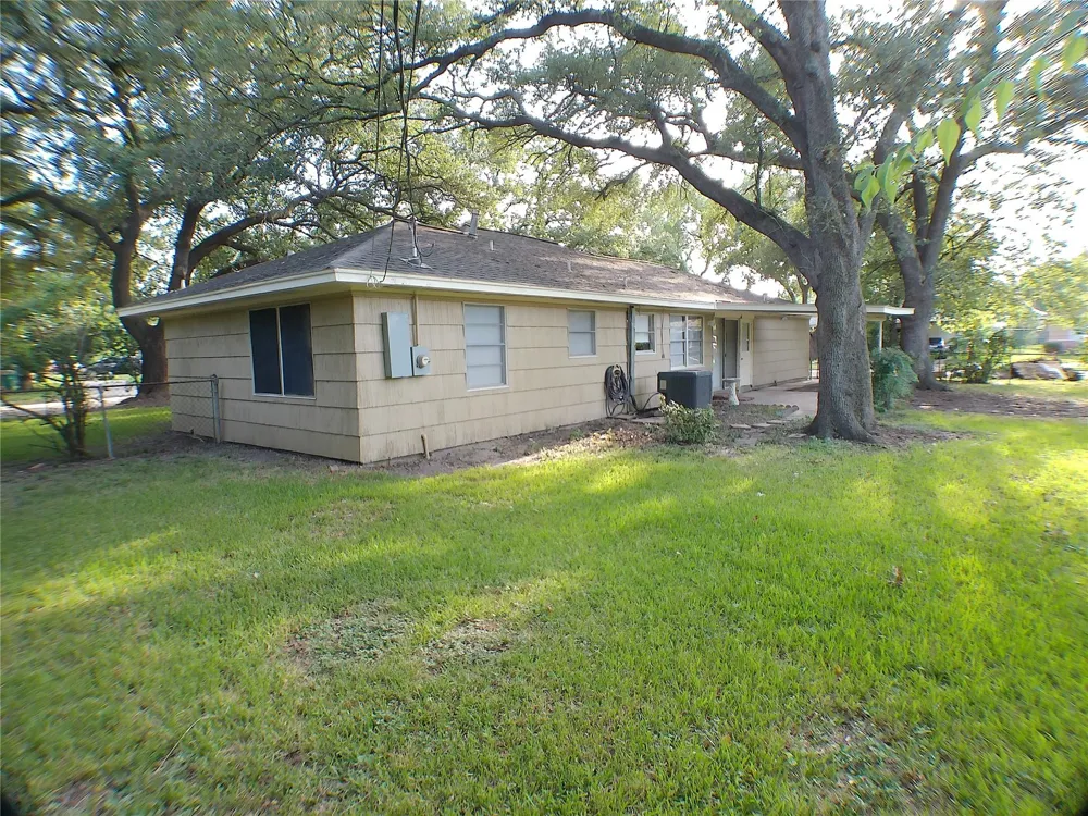 601 Fresa Road Pasadena, TX 77502
