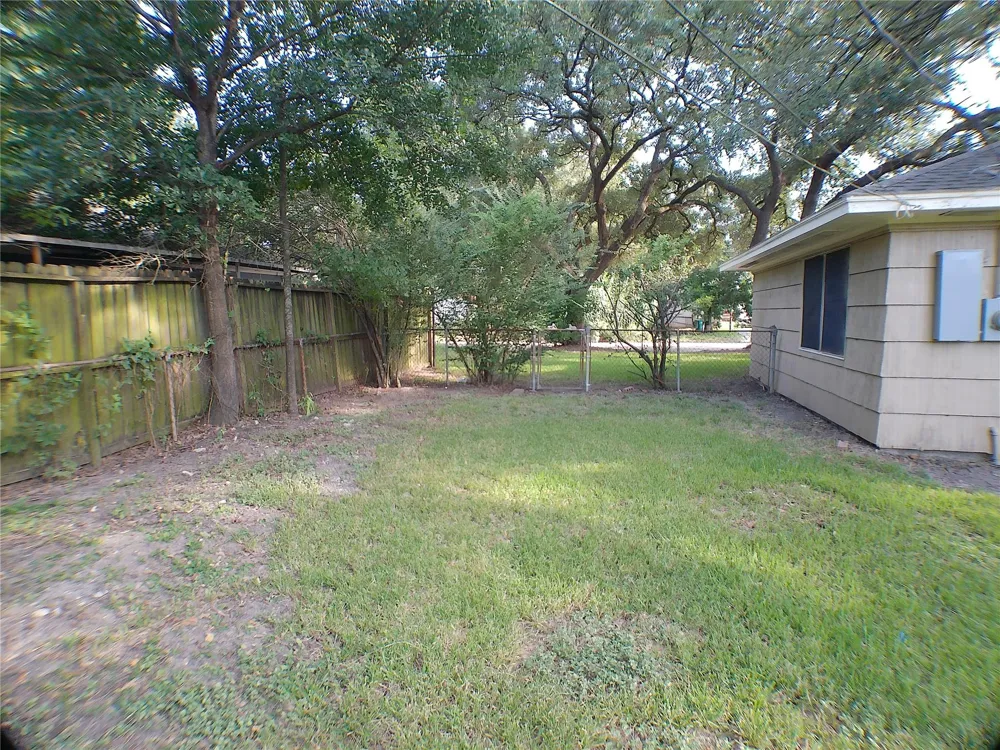 601 Fresa Road Pasadena, TX 77502