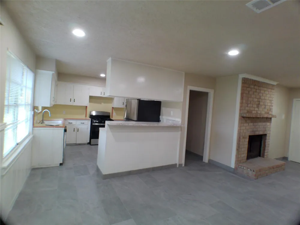 601 Fresa Road Pasadena, TX 77502