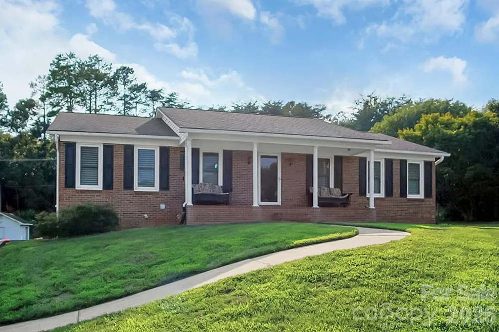 1950 BROWNSTONE COURT Gastonia, NC 28054
