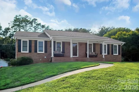 1950 BROWNSTONE COURT