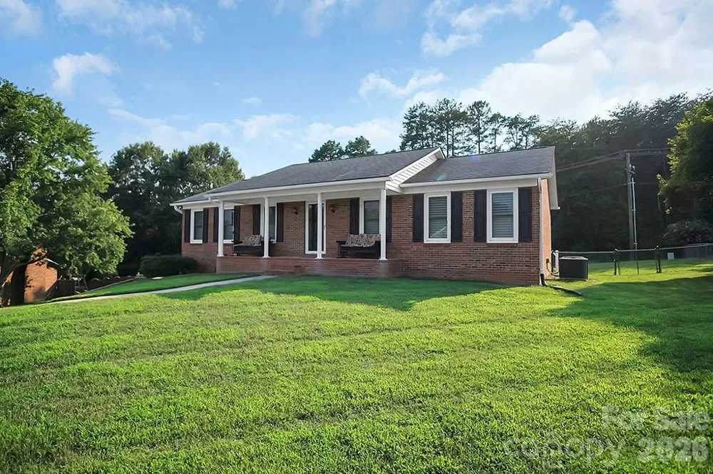 1950 BROWNSTONE COURT Gastonia, NC 28054