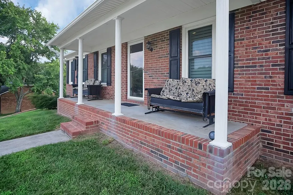 1950 BROWNSTONE COURT Gastonia, NC 28054