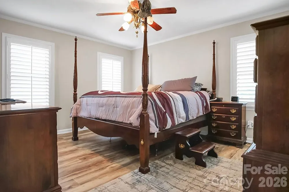 1950 BROWNSTONE COURT Gastonia, NC 28054