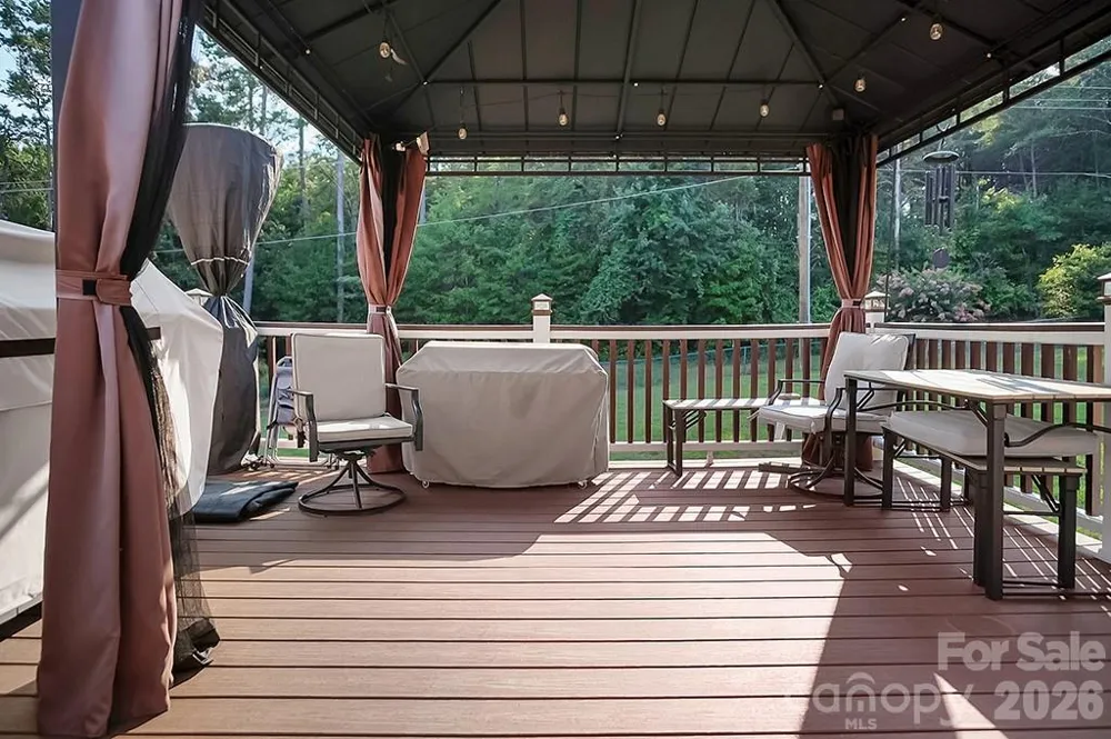 1950 BROWNSTONE COURT Gastonia, NC 28054