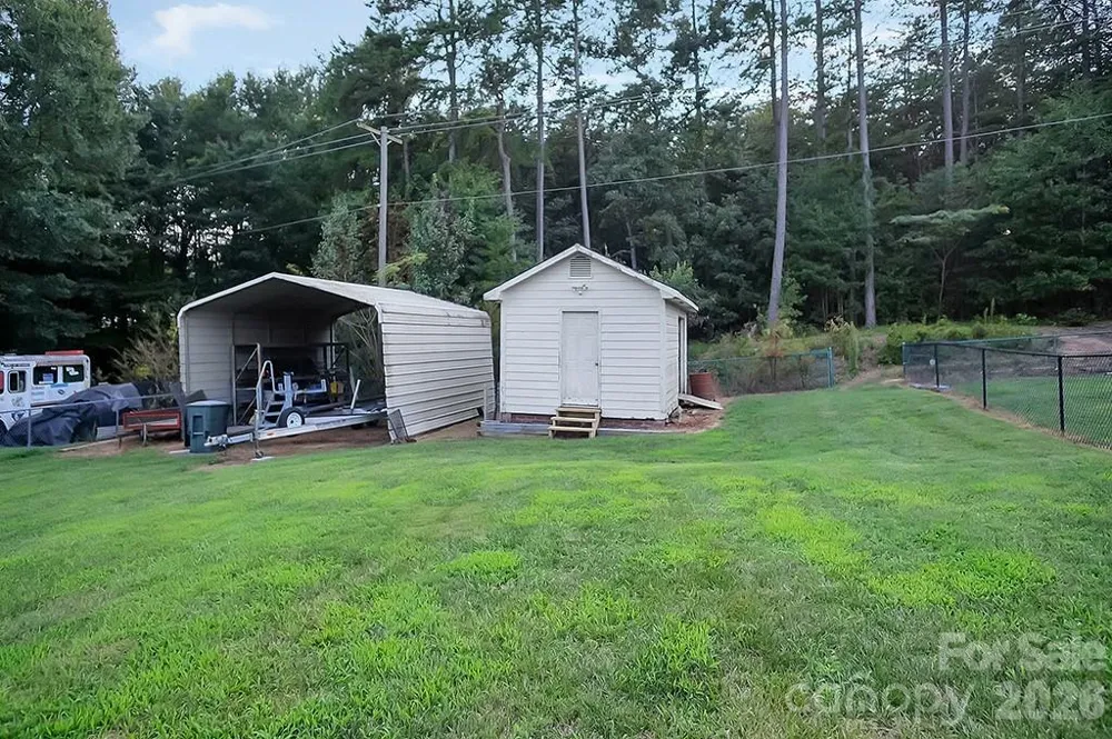 1950 BROWNSTONE COURT Gastonia, NC 28054