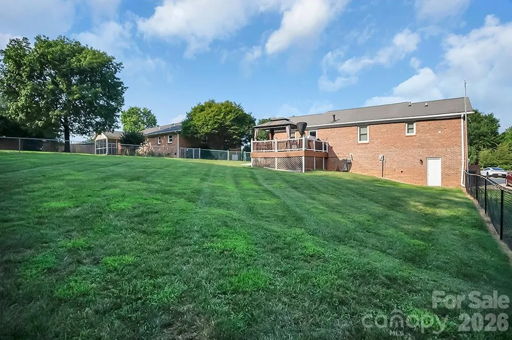 1950 BROWNSTONE COURT Gastonia, NC 28054