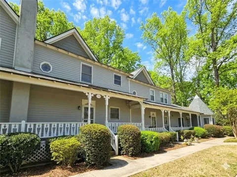 1426 Cambridge Common