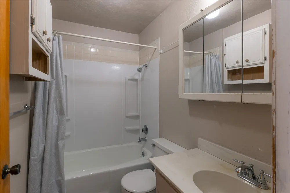 334169 E 1010 ROAD Harrah, OK 73045