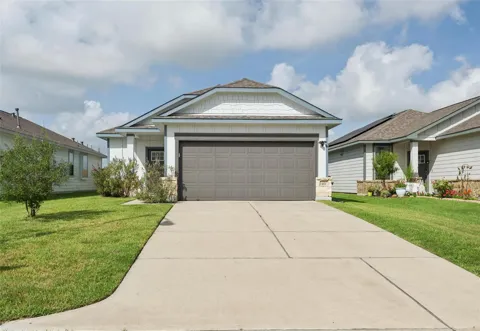 111 Tejas Village Parkway