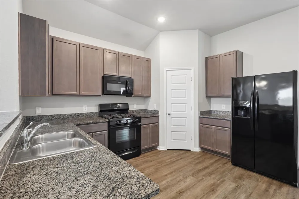 111 Tejas Village Parkway Beasley, TX 77417