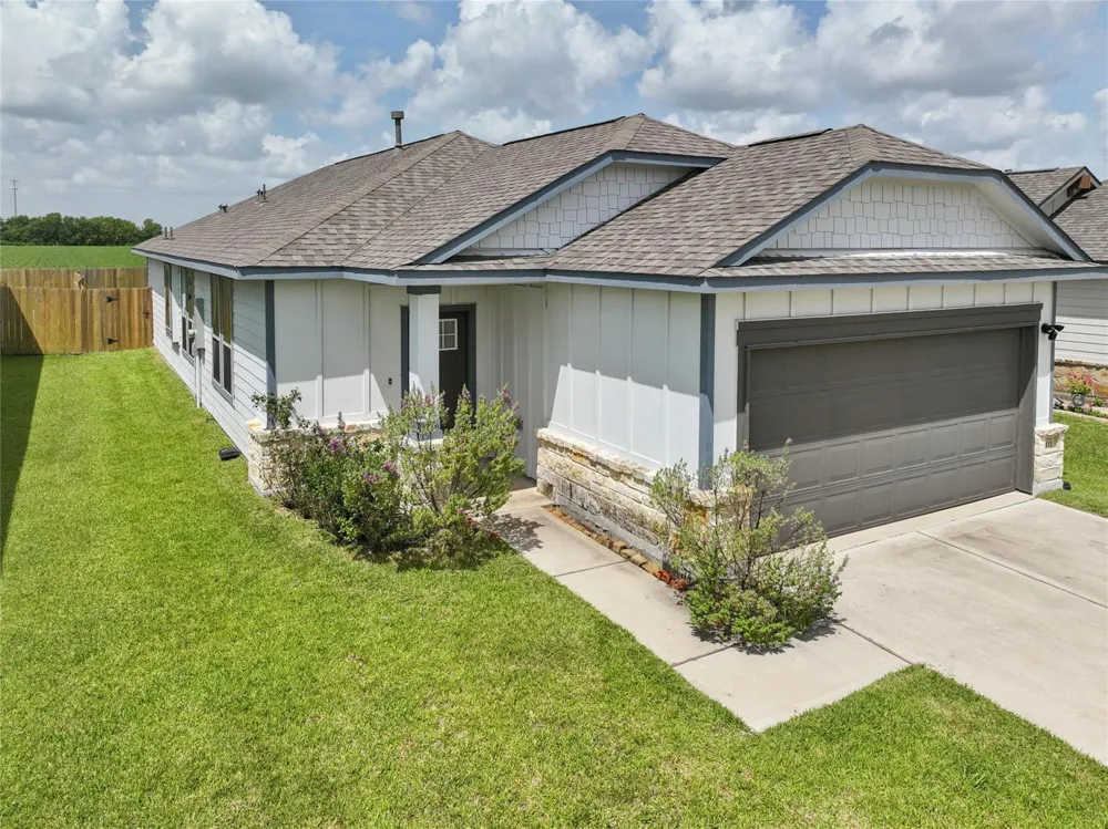 111 Tejas Village Parkway Beasley, TX 77417