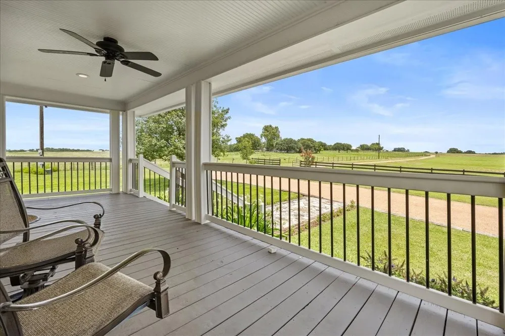 8233 Quebe Road Brenham, TX 77833