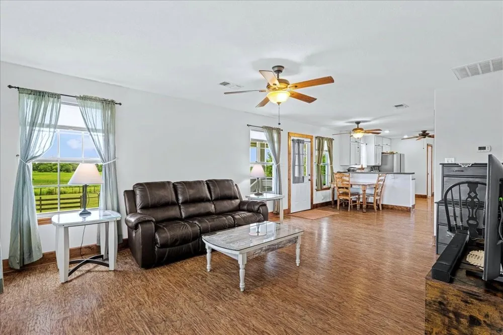 8233 Quebe Road Brenham, TX 77833
