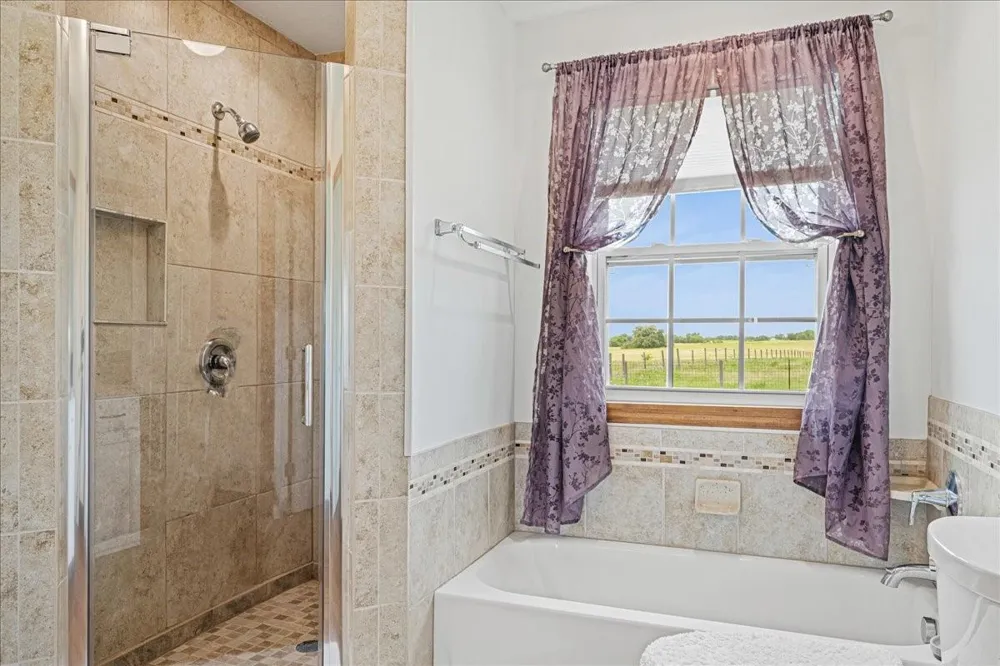 8233 Quebe Road Brenham, TX 77833