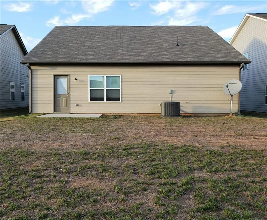 939 Independence Avenue Pendergrass, GA 30567