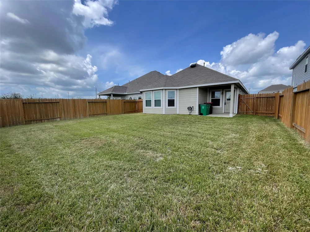 6515 James Michael Drive Rosharon, TX 77583